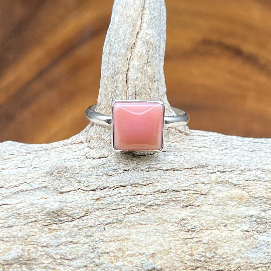 Authentic Native American Handmade Pink Conch Ring