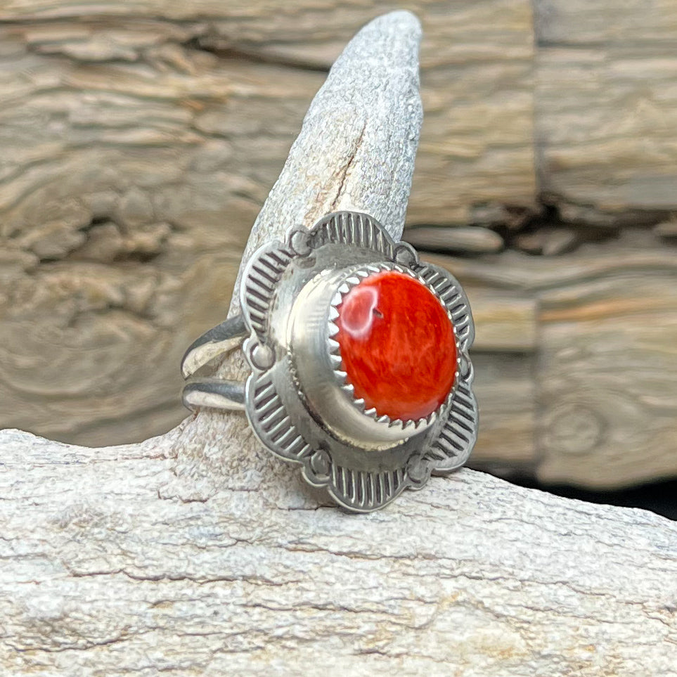 Authentic Native American Sterling Silver Orange Spiny Oyster Ring