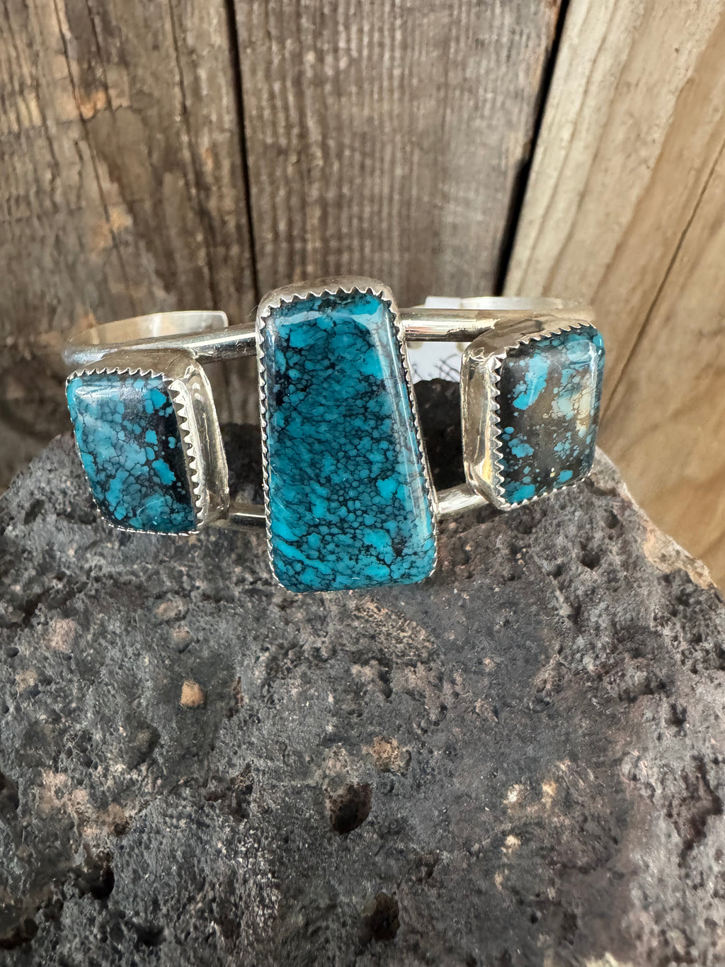 Native American Handmade Women’s Turquoise-Silver Bracelet