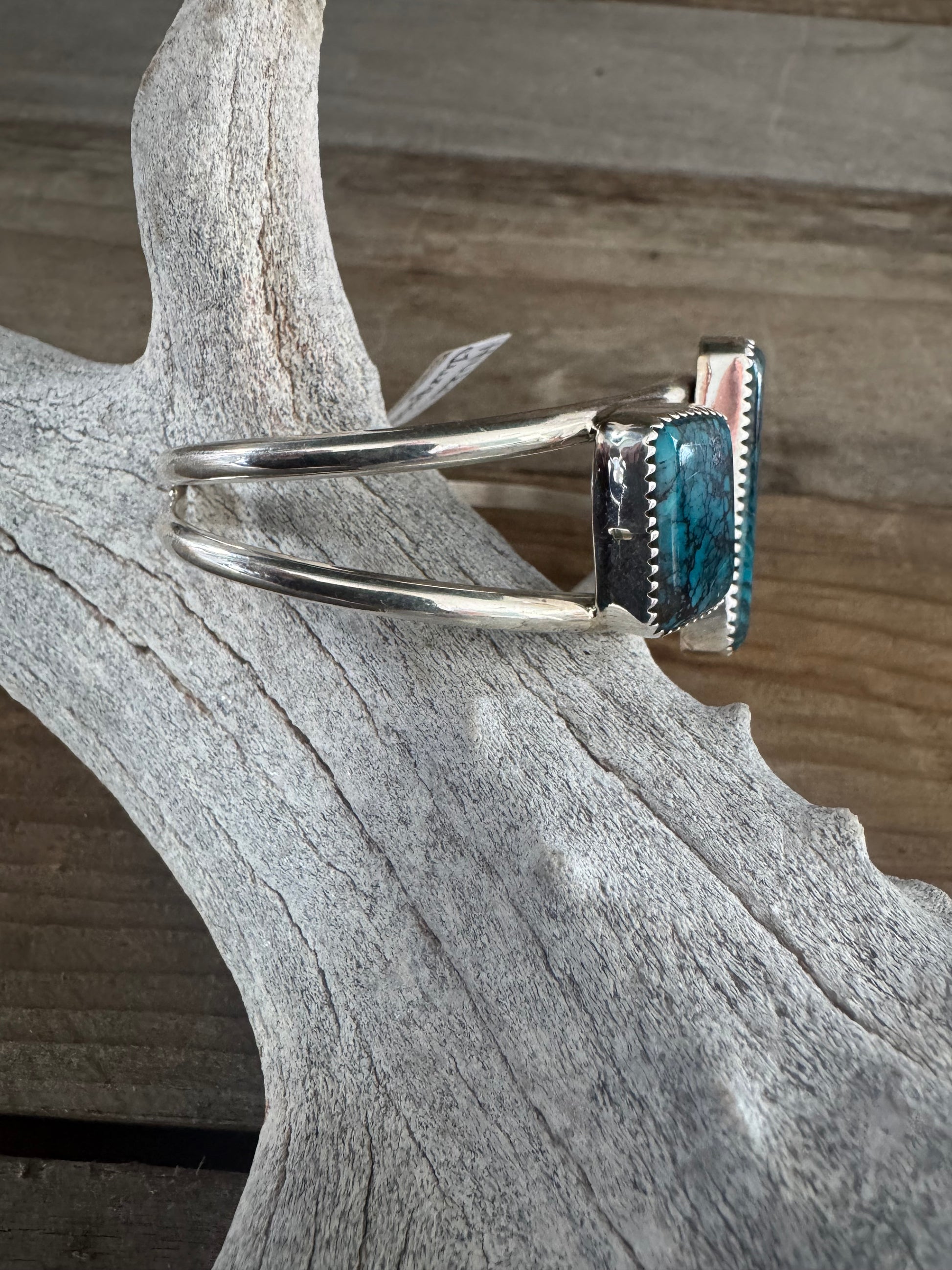 Native American Handmade Women’s Turquoise-Silver Bracelet