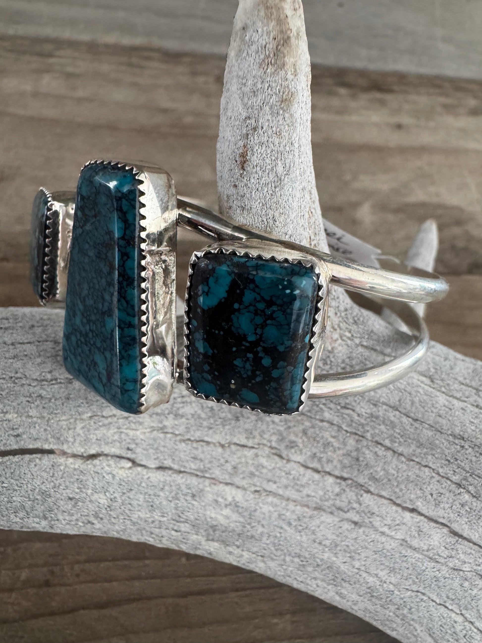 Native American Handmade Women’s Turquoise-Silver Bracelet