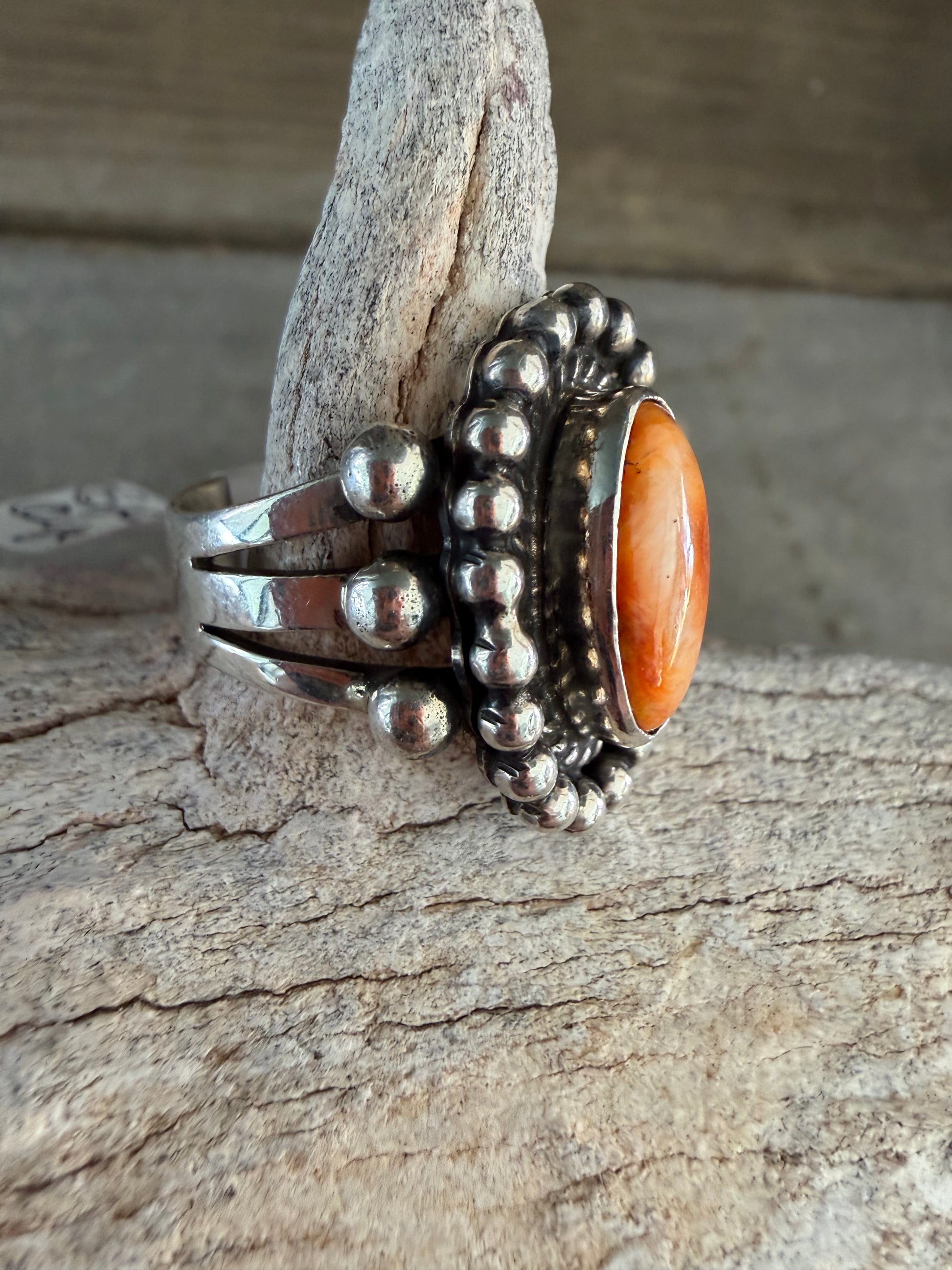 Native American Linda Yazzie Handmade Sterling Silver-Spiny Oyster Ring Size 7.75