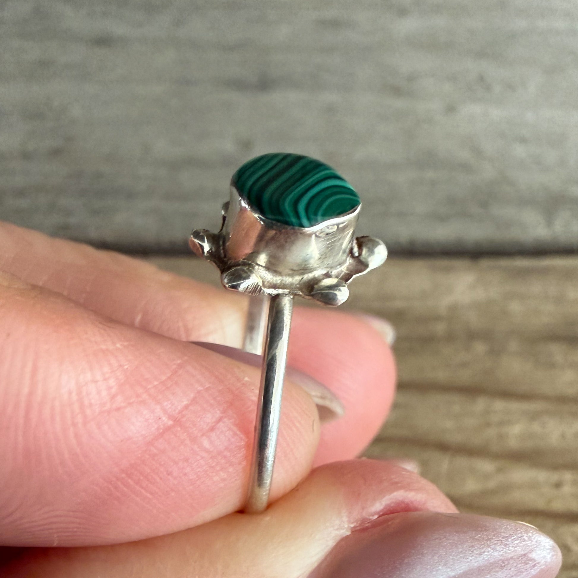 Authentic Native American Handmade Sterling Silver and Malachite Ring size 6