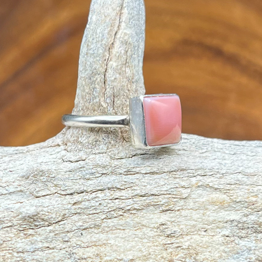 Authentic Native American Handmade Pink Conch Ring