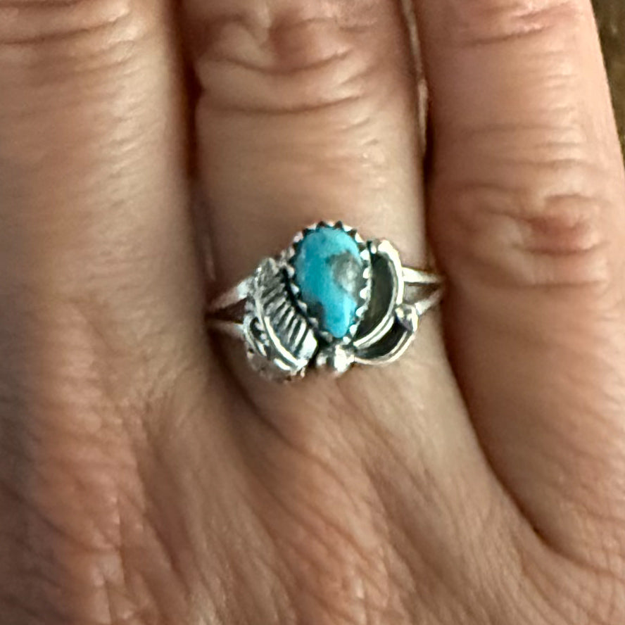 Authentic Native American Handmade Sterling Silver and Turquoise Navajo blossom ring Size 8