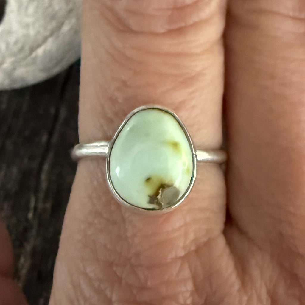 Authentic Native American Handmade Sterling Silver and Palomino Variscite Ring size           8 3/4.