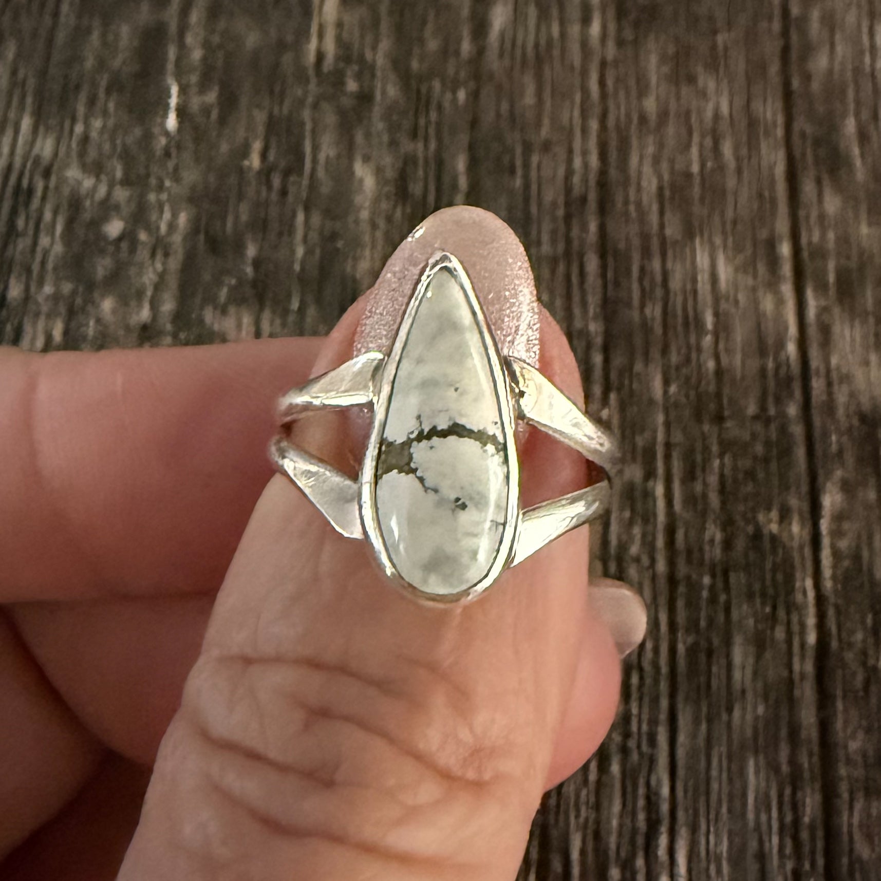 Authentic Native American Handmade Sterling Silver and Ivory Creek Variscite Ring size 8 1/2.