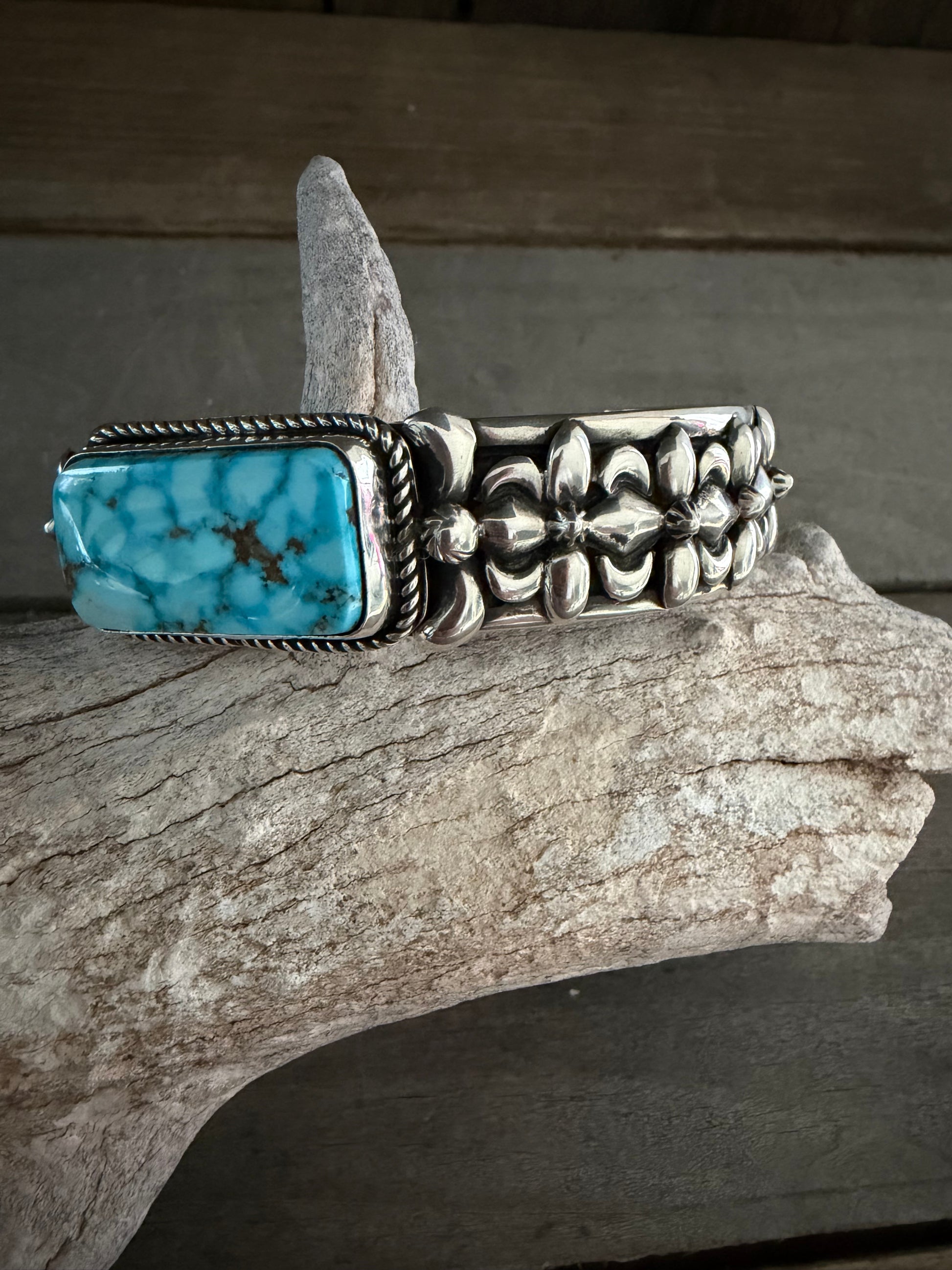 Native American Darryl Becenti Handmade Men’s  Sterling Silver -Kingman Water Web TurquoiseCuff