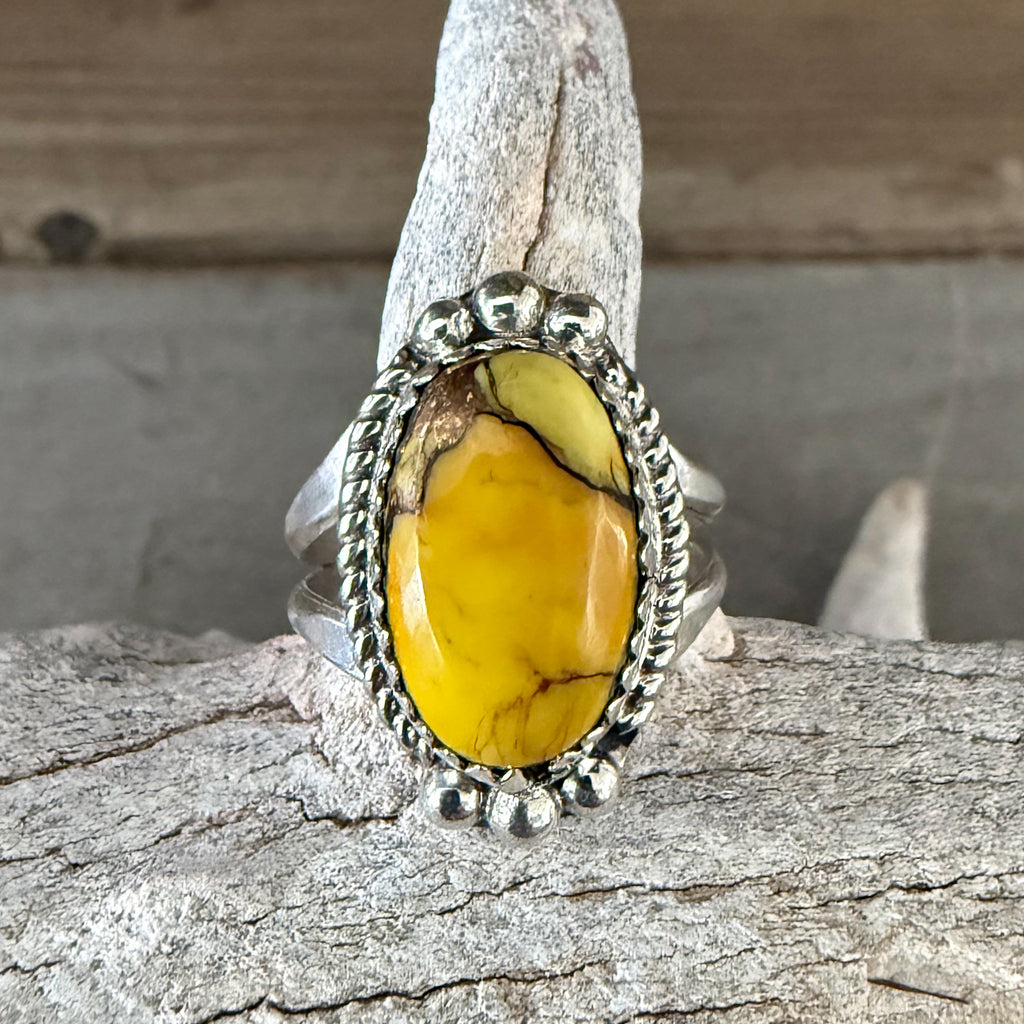 Authentic Native American Handmade Sterling Silver and Honey Dahlia Ring size 6 3/4.