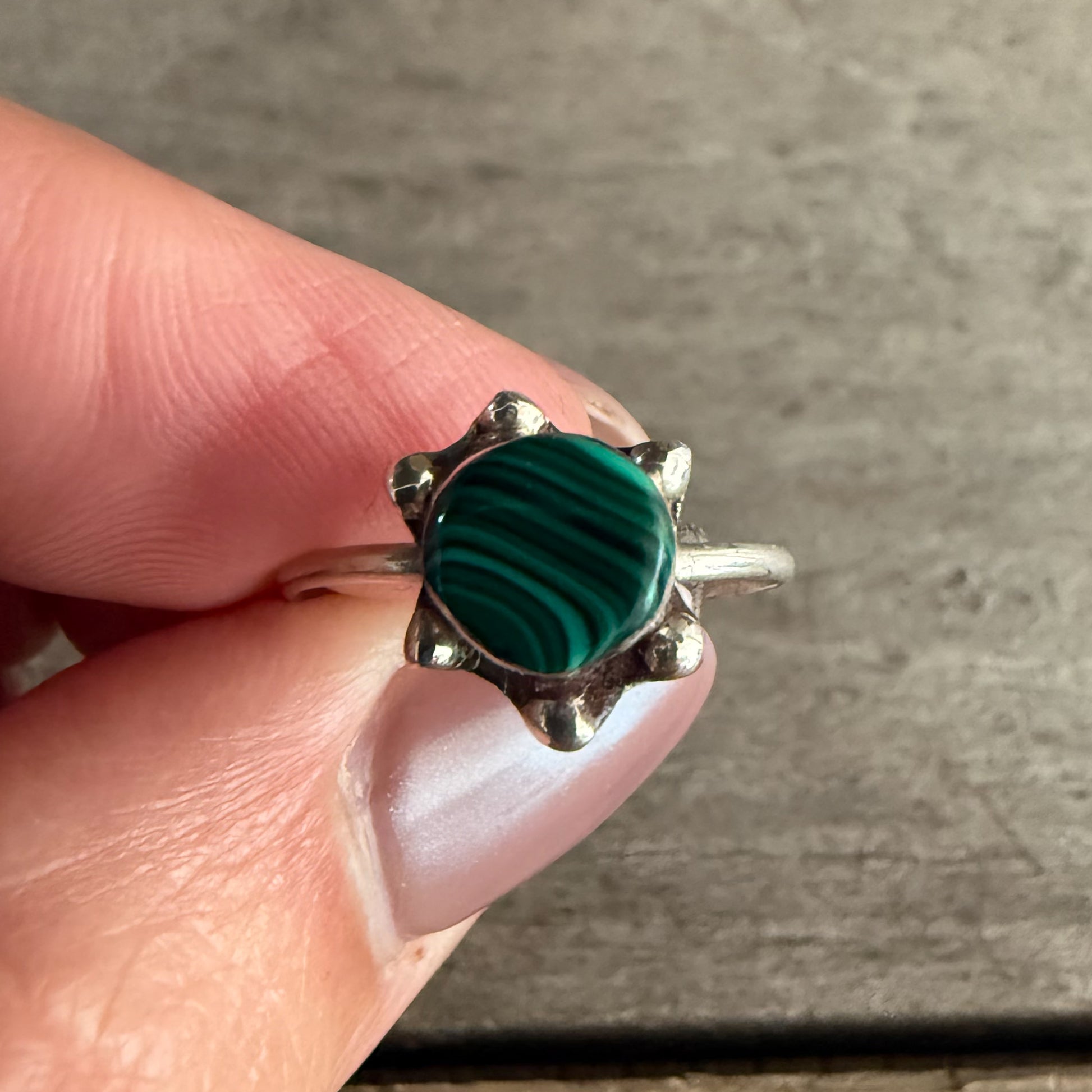 Authentic Native American Handmade Sterling Silver and Malachite Ring size 6