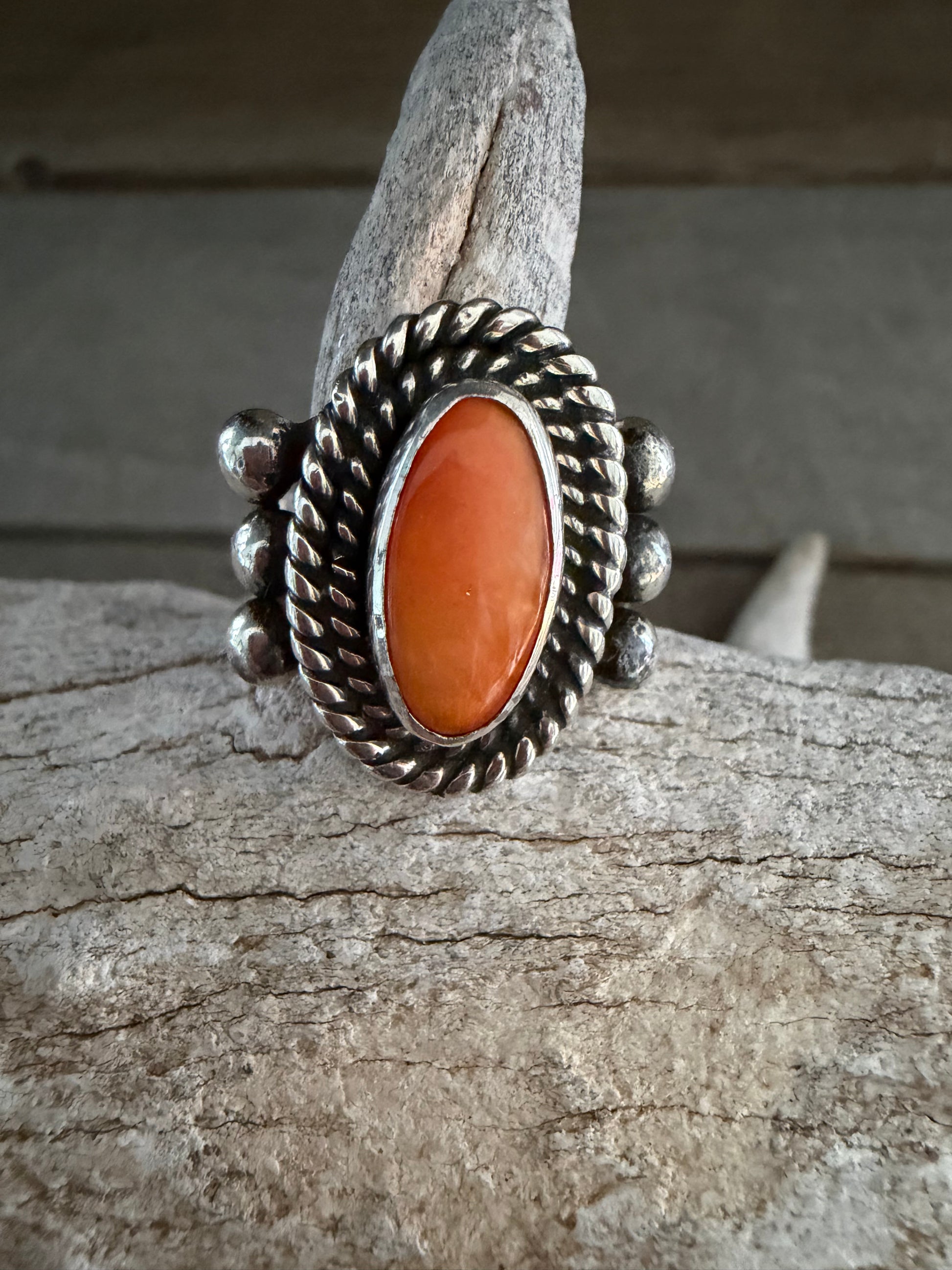 Native American Linda Yazzie Handmade Sterling Silver-Spiny Oyster Ring Size 8