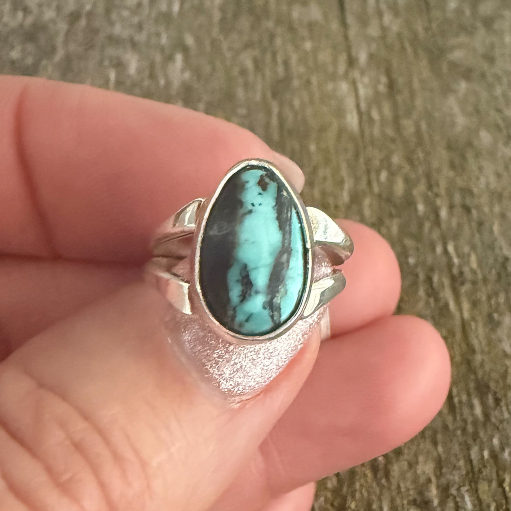 Authentic Native American Handmade Sterling Silver and Black Jack Turquoise Ring Size 5 1/2.