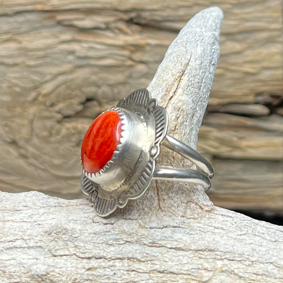 Authentic Native American Sterling Silver Orange Spiny Oyster Ring