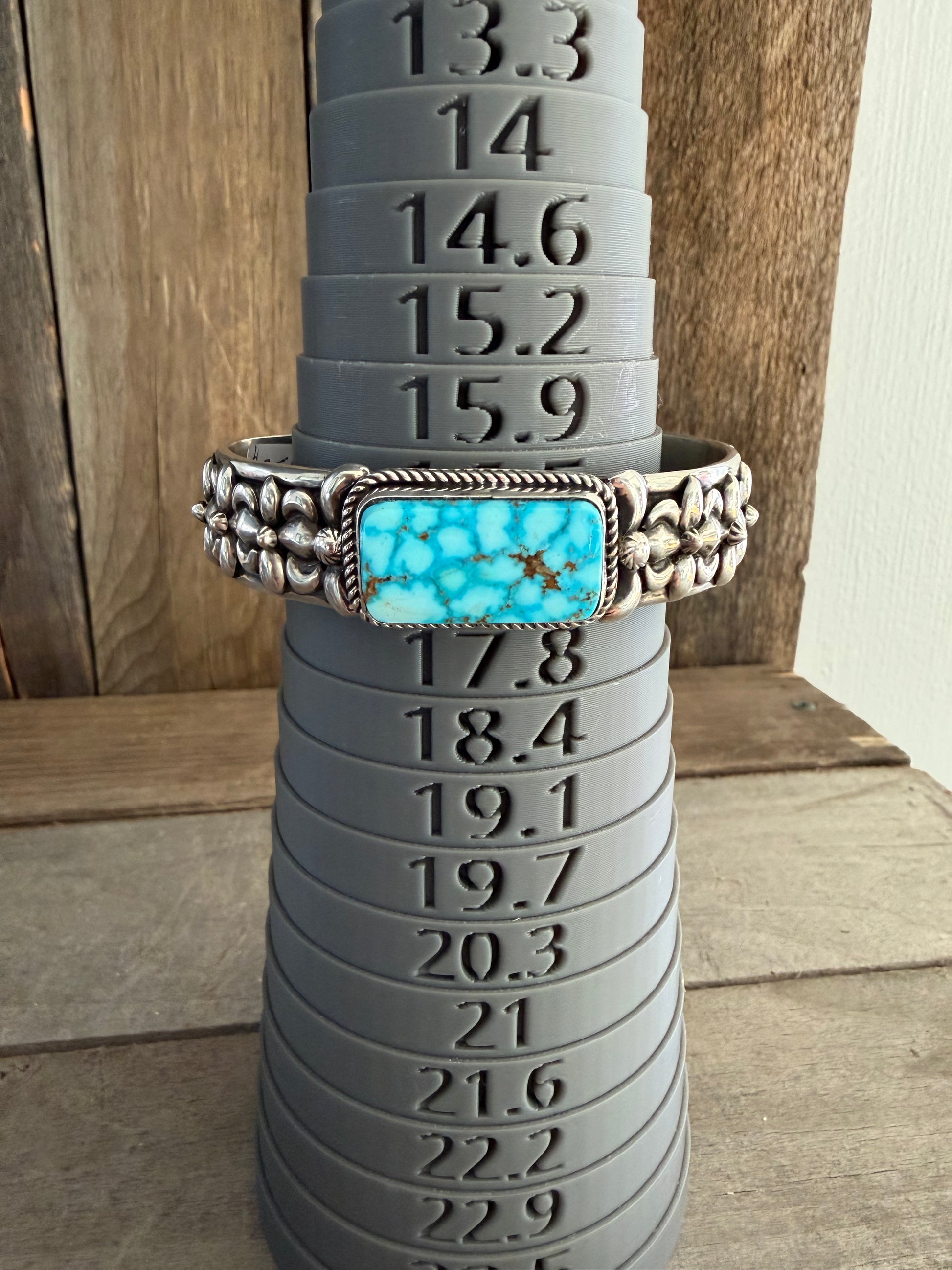 Native American Darryl Becenti Handmade Men’s  Sterling Silver -Kingman Water Web TurquoiseCuff