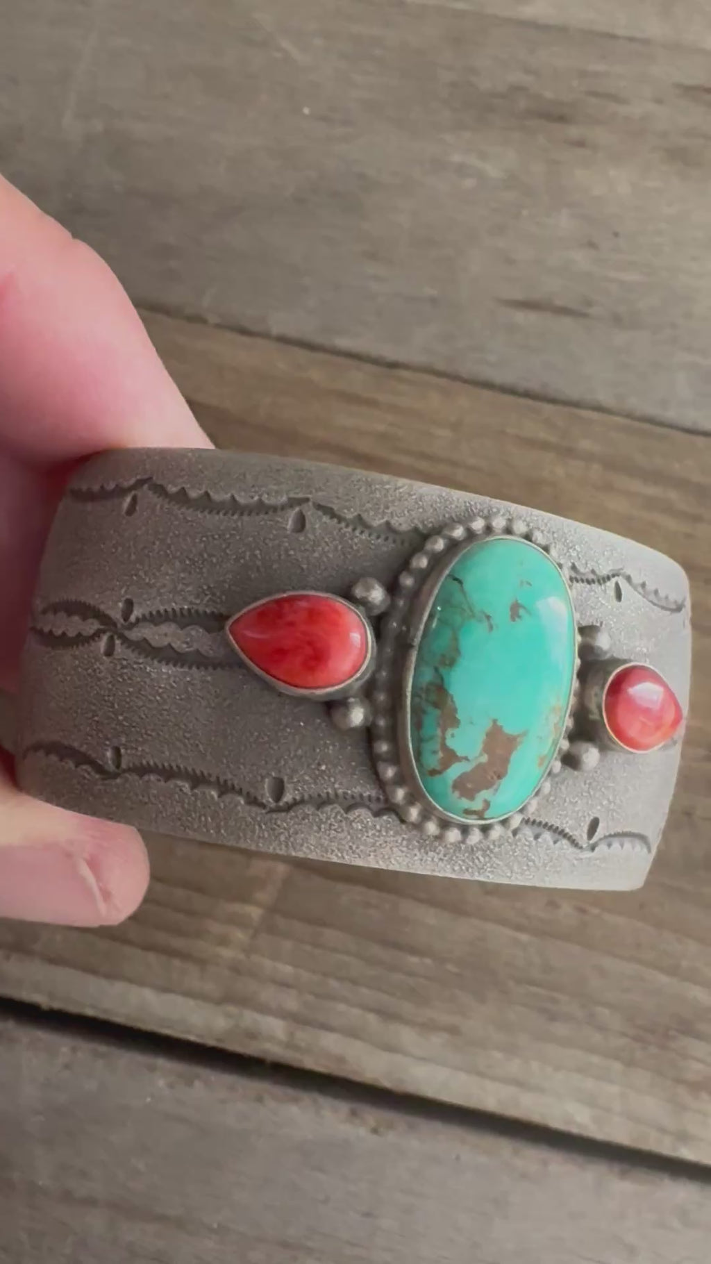 E Wylie Handmade Women’s Sterling Silver Bracelet-Cuff Coral,Turquoise